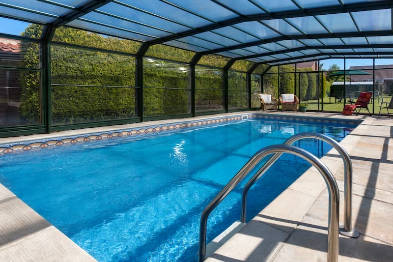 Pool screen